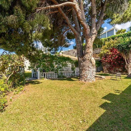 Stylish Paris Villa Benalmadena